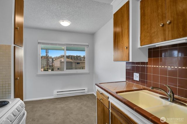 4130 36TH Avenue SW, Seattle, WA 98126