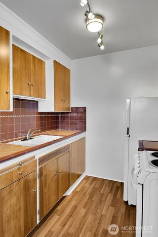 4130 36TH Avenue SW, Seattle, WA 98126