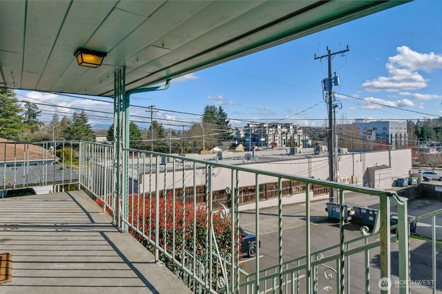 4130 36TH Avenue SW, Seattle, WA 98126