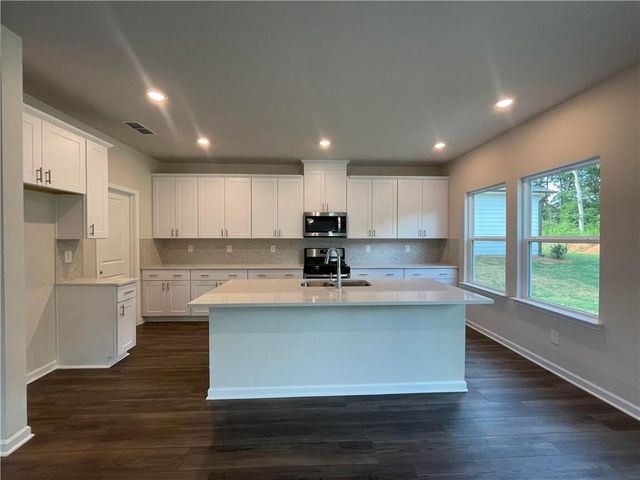 5852 Hackberry Lane, Braselton, GA 30517