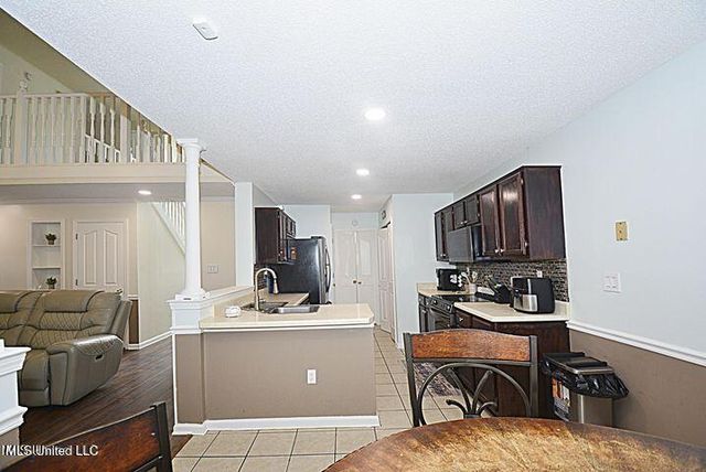 9195 Lakeside Drive, Olive Branch, MS 38654