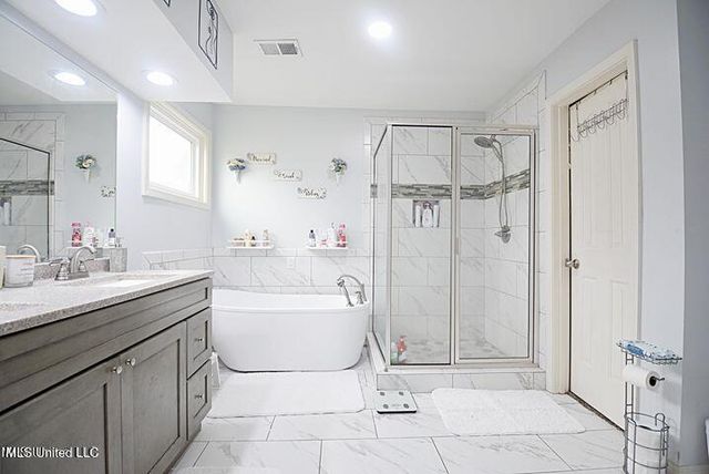 9195 Lakeside Drive, Olive Branch, MS 38654