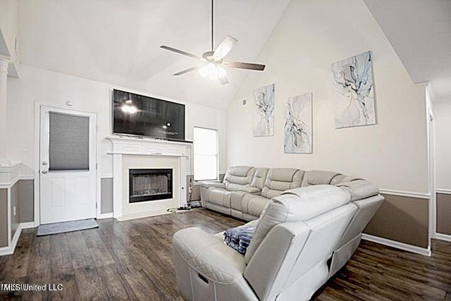 9195 Lakeside Drive, Olive Branch, MS 38654