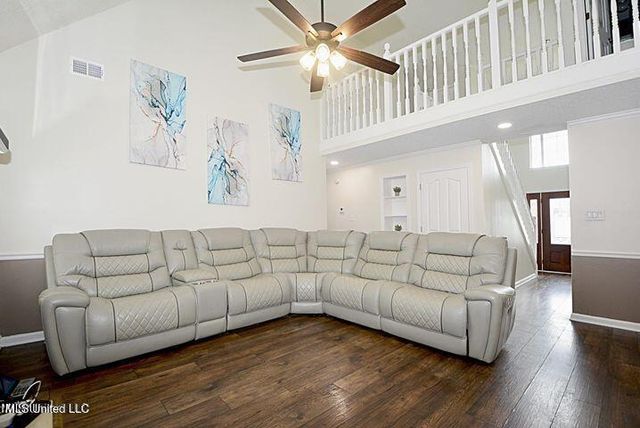 9195 Lakeside Drive, Olive Branch, MS 38654