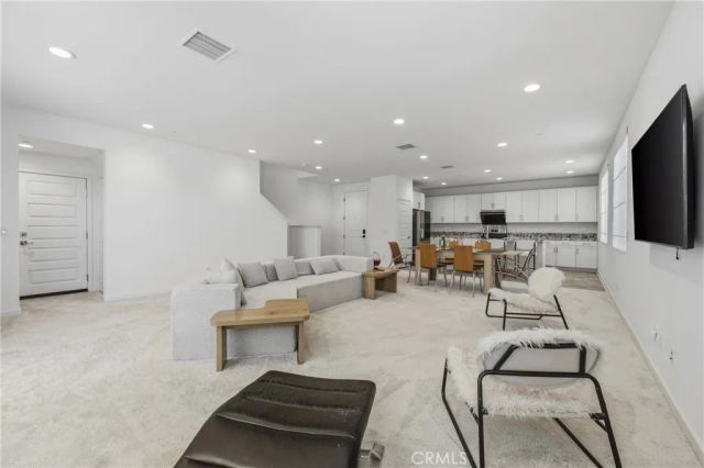 6992 Mallow Drive 4, Fontana, CA 92336