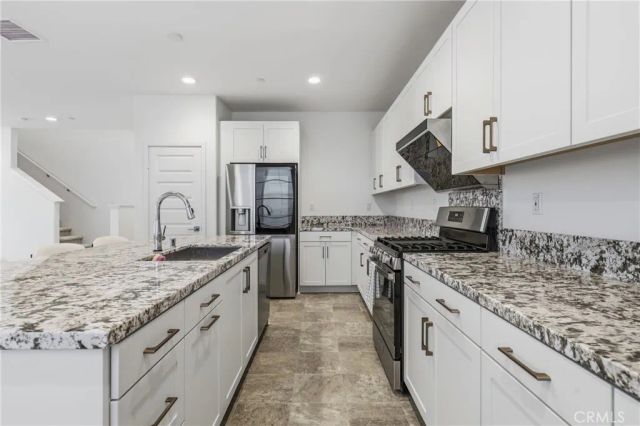 6992 Mallow Drive 4, Fontana, CA 92336