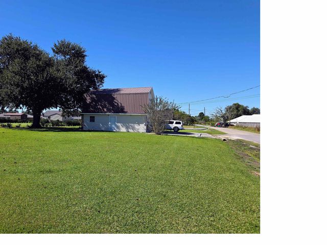 225 Gemini Street, Larose, LA 70373