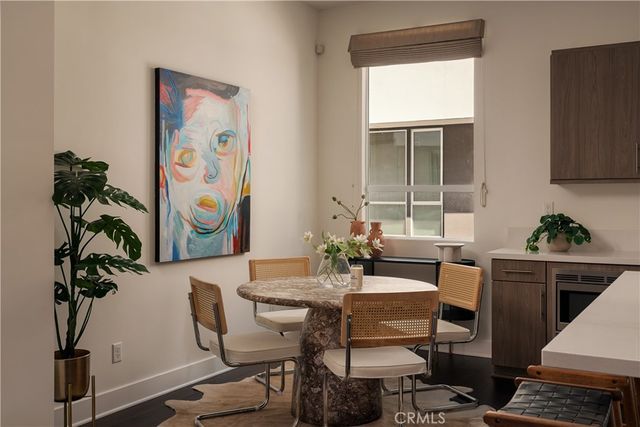 2204 Tom Mix, Los Angeles, CA 90026
