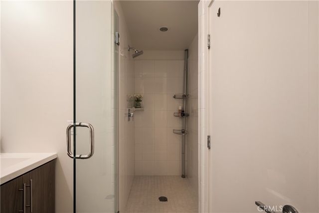 2204 Tom Mix, Los Angeles, CA 90026