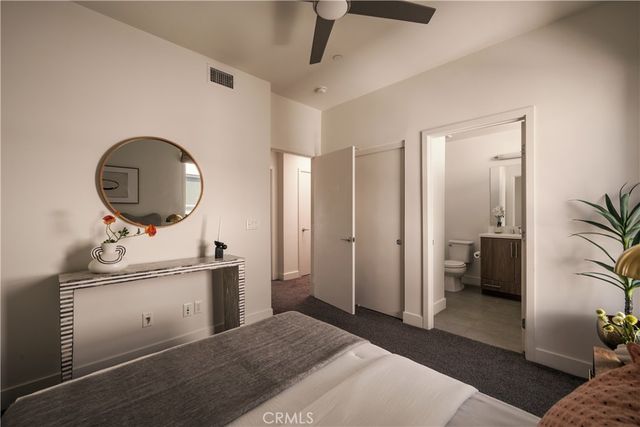 2204 Tom Mix, Los Angeles, CA 90026