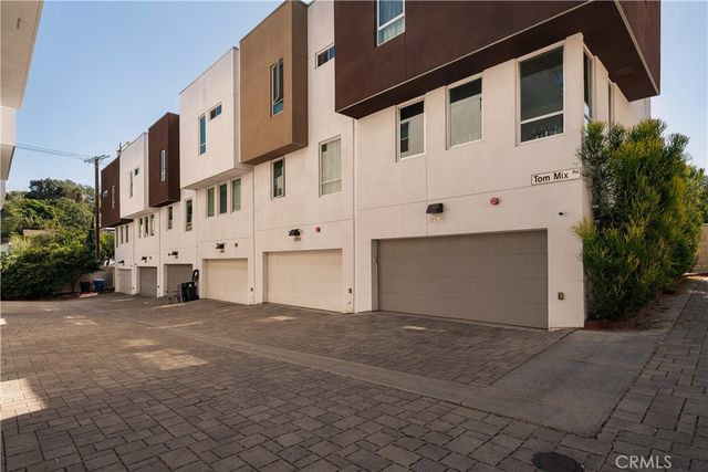 2204 Tom Mix, Los Angeles, CA 90026
