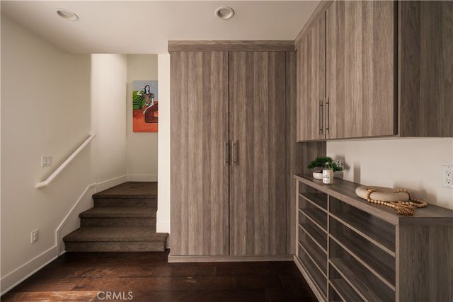 2204 Tom Mix, Los Angeles, CA 90026