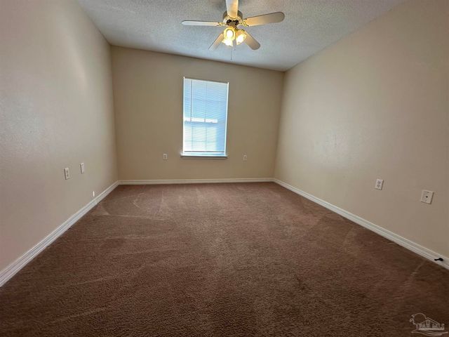 3001 Flintlock Dr, Pensacola, FL 32526
