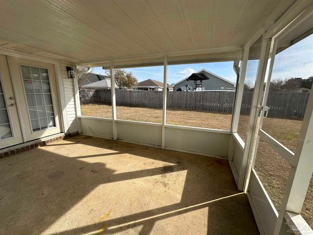 3001 Flintlock Dr, Pensacola, FL 32526