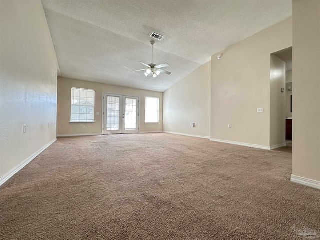 3001 Flintlock Dr, Pensacola, FL 32526