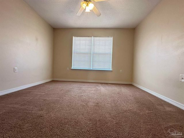 3001 Flintlock Dr, Pensacola, FL 32526