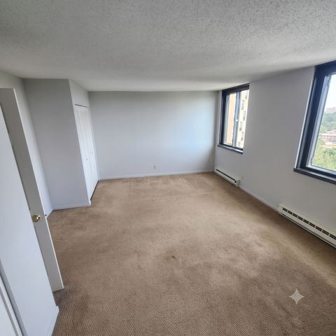 1181 Edgcumbe Road 1412, Saint Paul, MN 55105