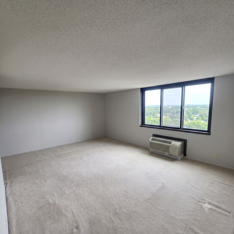 1181 Edgcumbe Road 1412, Saint Paul, MN 55105 — photo 2