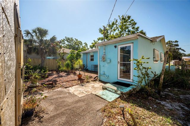 3811 44TH AVENUE N, St Petersburg, FL 33714