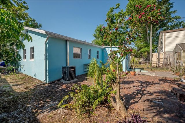 3811 44TH AVENUE N, St Petersburg, FL 33714