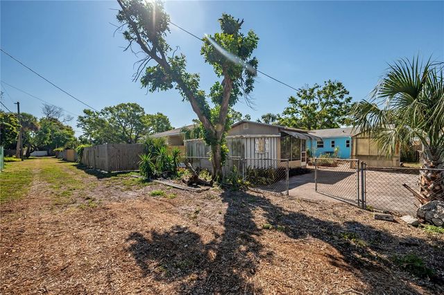 3811 44TH AVENUE N, St Petersburg, FL 33714