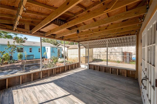 3811 44TH AVENUE N, St Petersburg, FL 33714