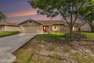 1727 Hazelton Street NW, Palm Bay, FL 32907