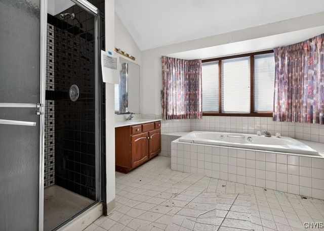 39 Chicory Lane, Amherst, NY 14051