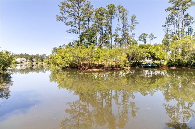 305 Lafayette Drive, Richmond Hill, GA 31324