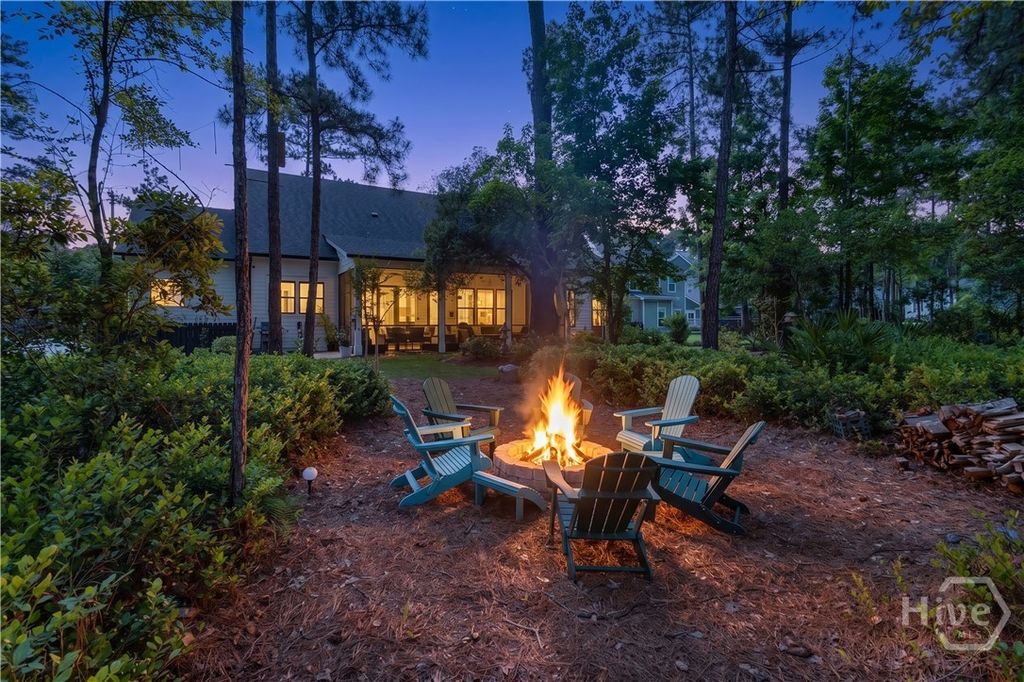 Image 2 of property listing at 305 Lafayette Drive, Richmond Hill, GA 31324