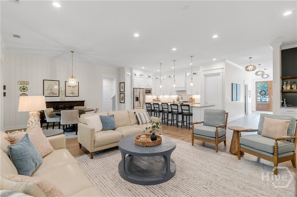 Image 21 of property listing at 305 Lafayette Drive, Richmond Hill, GA 31324