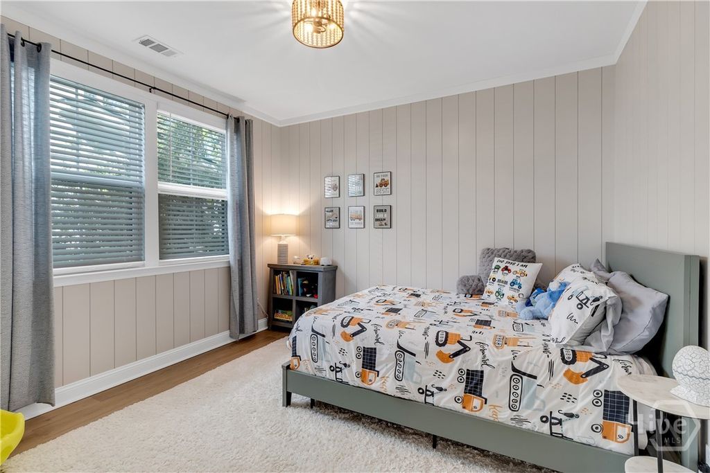 Image 35 of property listing at 305 Lafayette Drive, Richmond Hill, GA 31324