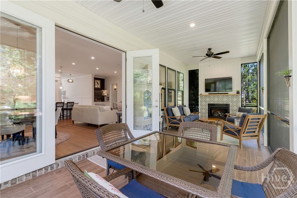 Image 43 of property listing at 305 Lafayette Drive, Richmond Hill, GA 31324
