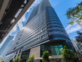 1000 Brickell Plaza 4104, Miami, FL 33131