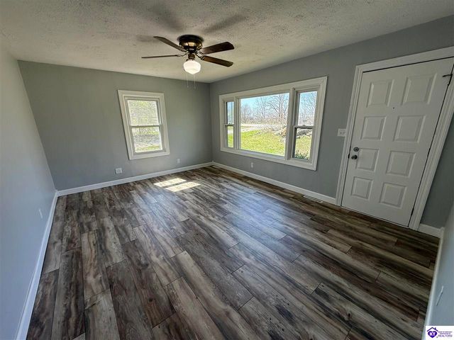 1557 Springfield Road, Elizabethtown, KY 42748