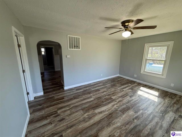 1557 Springfield Road, Elizabethtown, KY 42748