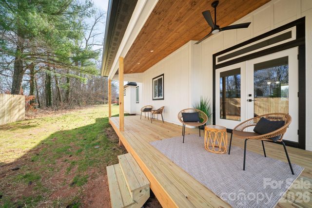 75 Scott Meadows Drive, Asheville, NC 28806