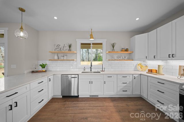 75 Scott Meadows Drive, Asheville, NC 28806