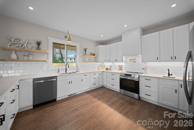 75 Scott Meadows Drive, Asheville, NC 28806