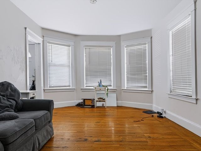13 Rosebank Avenue, Providence, RI 02908