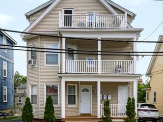 13 Rosebank Avenue, Providence, RI 02908