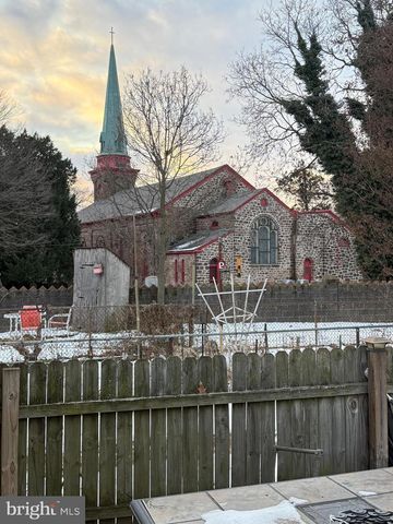 435 CEDAR STREET ST, Bristol, PA 19007