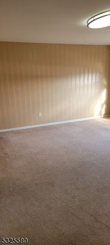 129 Town Center Drive Condo, Warren Twp., NJ 07059