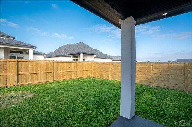 2305 N Venice Avenue, Edinburg, TX 78542