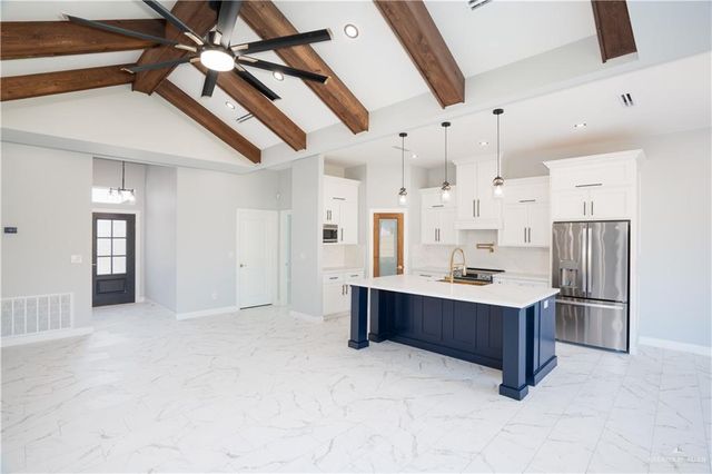 2305 N Venice Avenue, Edinburg, TX 78542