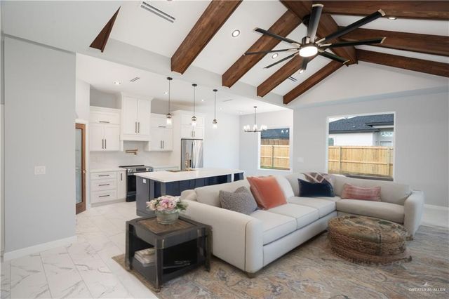 2305 N Venice Avenue, Edinburg, TX 78542