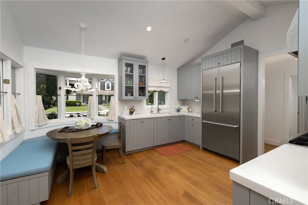 Image 17 of property listing at 415 Walnut, Costa Mesa, CA 92627