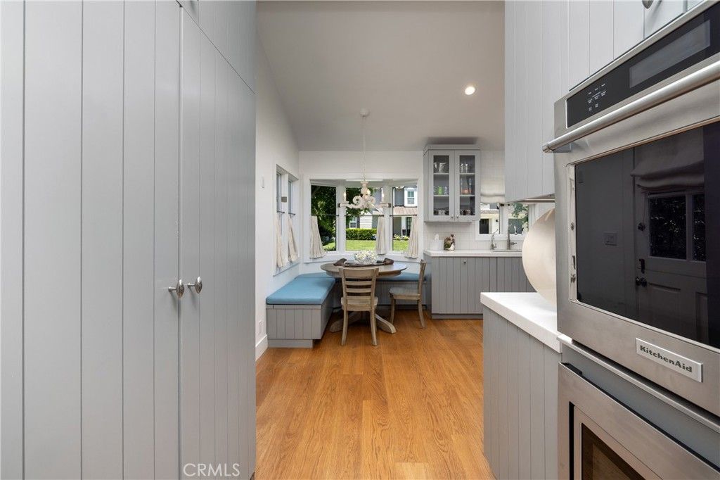 Image 19 of property listing at 415 Walnut, Costa Mesa, CA 92627