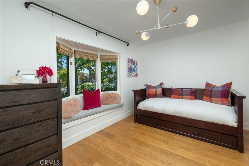 Image 28 of property listing at 415 Walnut, Costa Mesa, CA 92627
