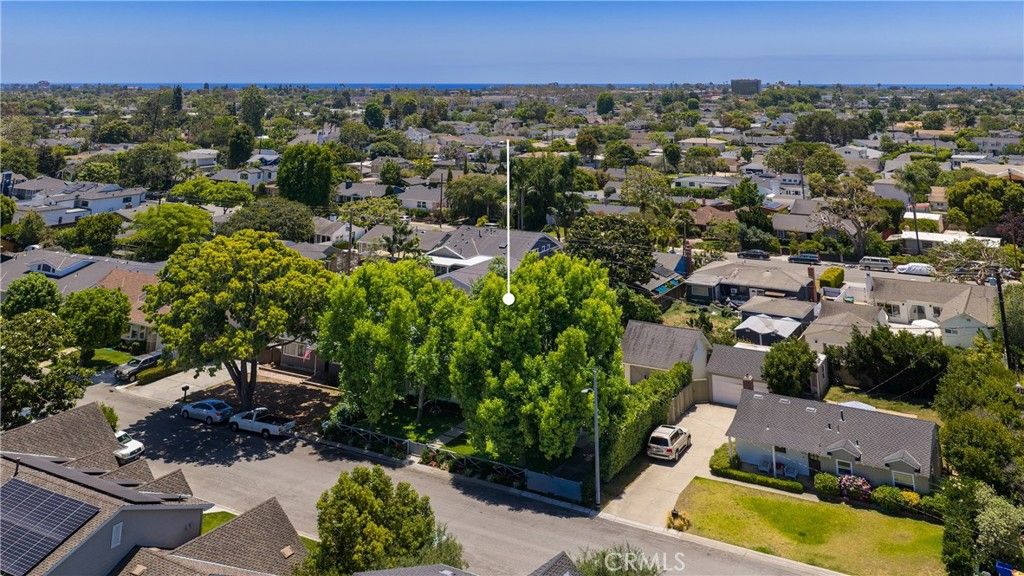 Image 42 of property listing at 415 Walnut, Costa Mesa, CA 92627